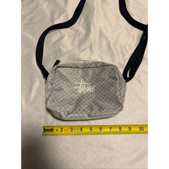 STÜSSY Men Ripstop Overlay Side Pouch Black Used 134261Crossbody Used - Picture 3 of 6